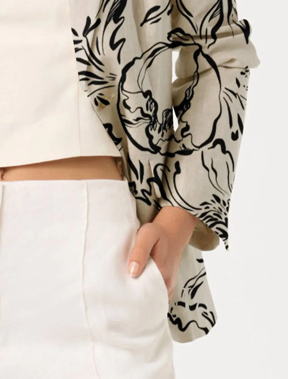 Laura Linen Blazer