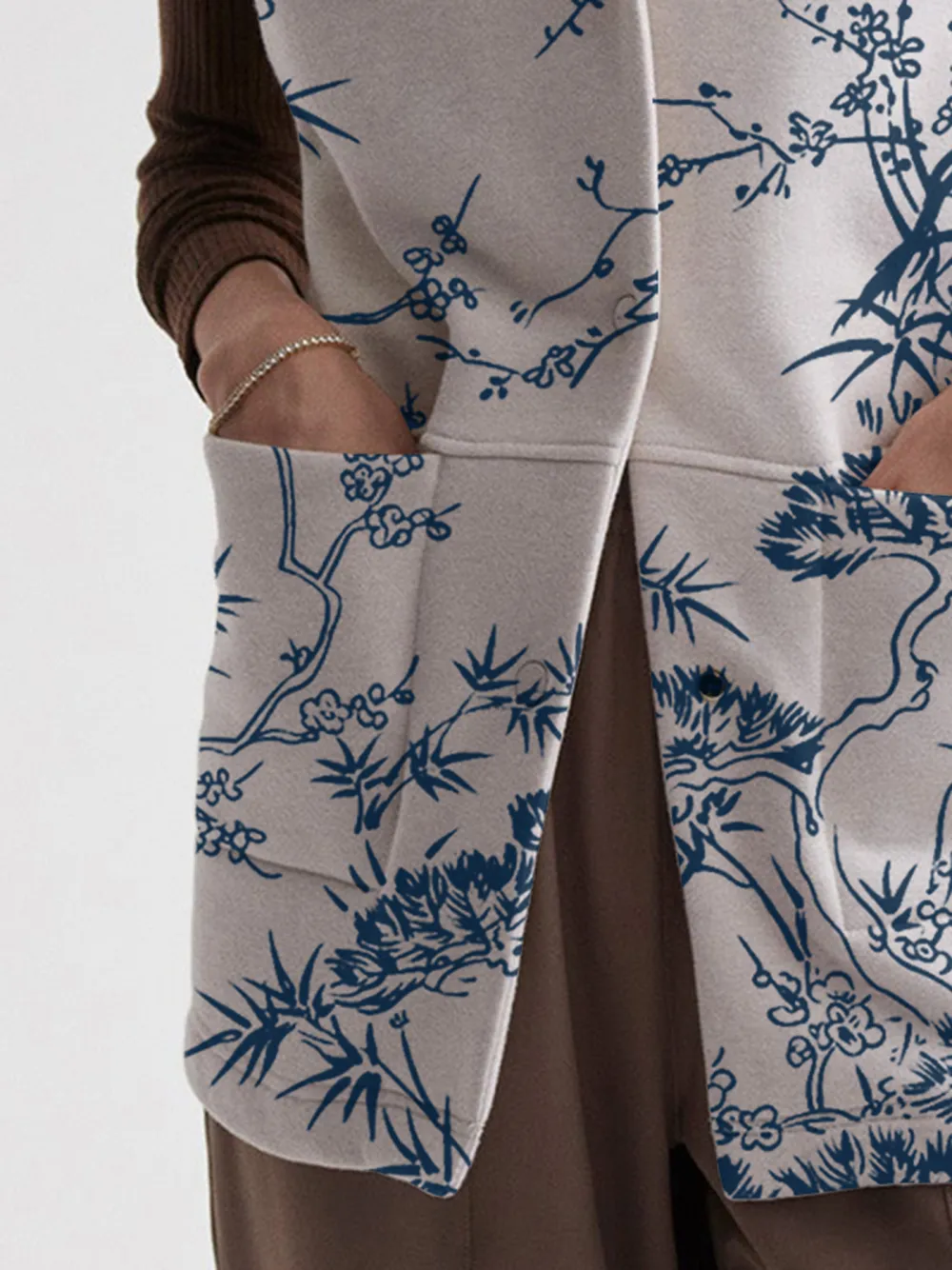 Alita Sleeveless Hoodie